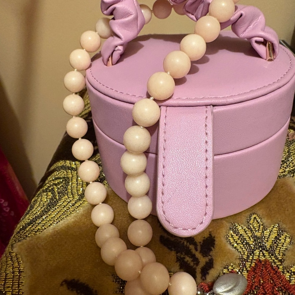 Light pink coral Beaded Necklace with silver secure lock 🔐 17.5 inches